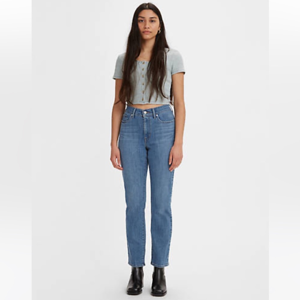 Women’s Vintage Levi’s 514 Slim Straight Jeans, size 27 (measure 26 waist)